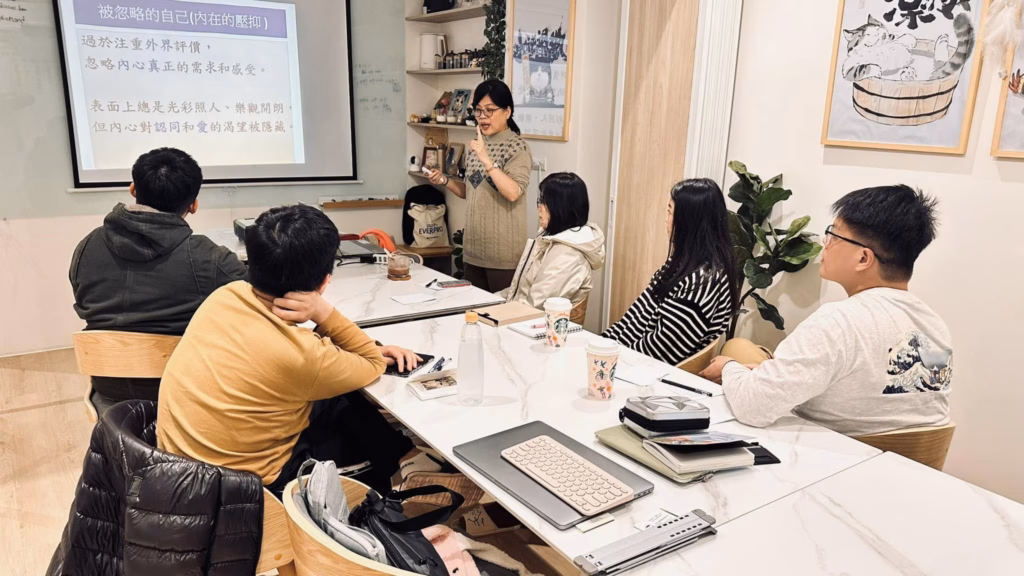 【生命靈數配對】為什麼總是愛錯人?1~9 號戀愛性格全解析 + 3大相處地雷 1 生命靈數課程